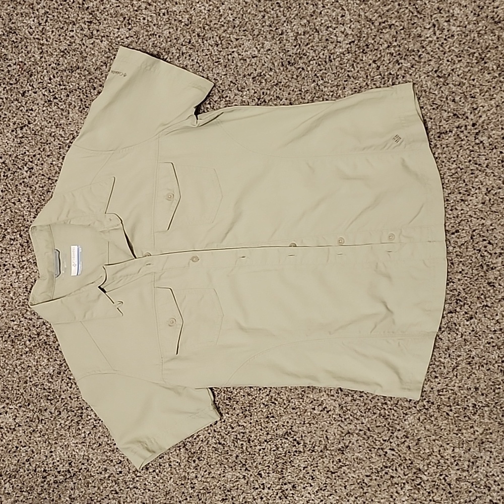 Columbia Button Down Collared Sun Protection Shirt